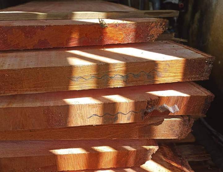 Vente de planche de bois brut de sciage Guadeloupe